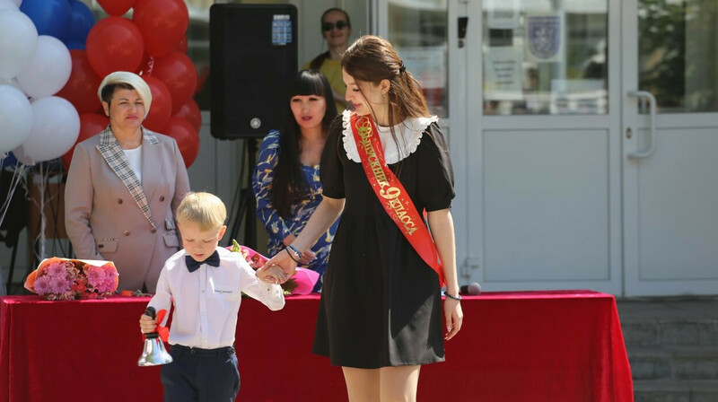 Сколько продлится следующий учебный год в Казахстане?