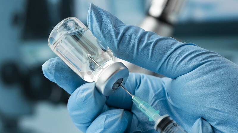 Более 300 фактов фиктивной вакцинации выявили прокуроры в ВКО