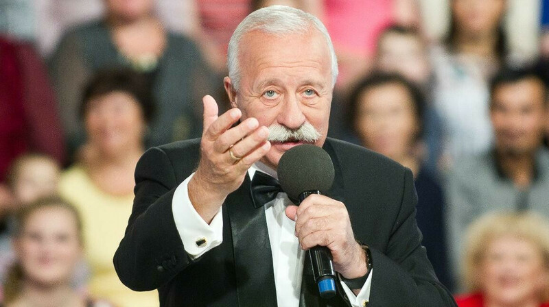 На "Поле чудес" Якубовичу подарили сбитый украинский беспилотник