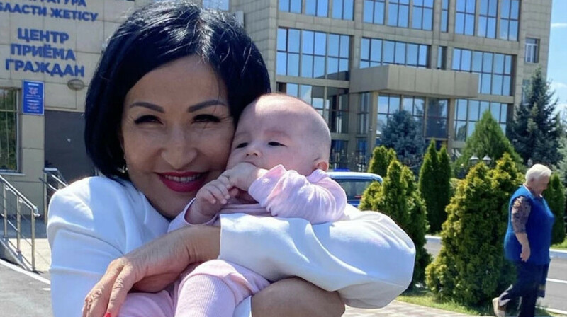 "Голая" видеосъемка в полиции: журналистка получила смешную компенсацию