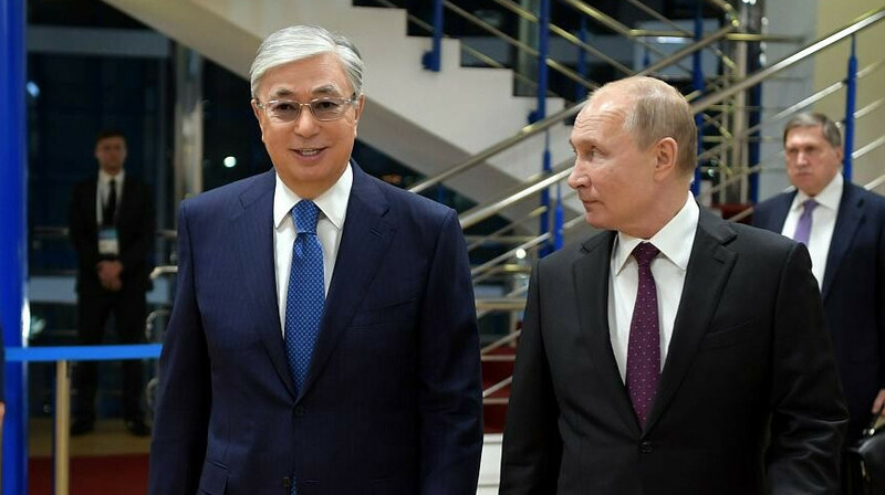 Токаев провел телефонный разговор с Путиным