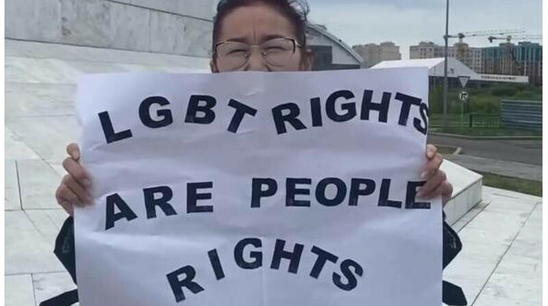 "Казахстан должен быть свободной страной": женщина выступила против закона о запрете ЛГБТ-пропаганды