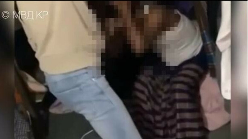 Подозреваемых в избиении иностранных студентов продолжают задерживать в Кыргызстане