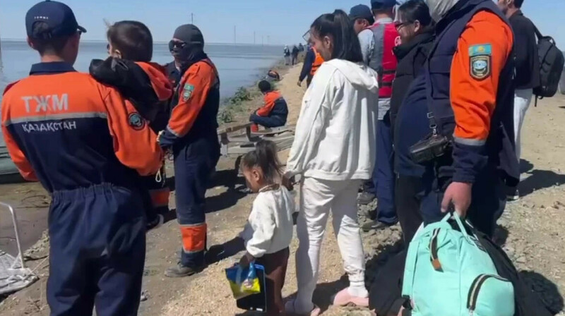 Эвакуация жителей села Талдыколь завершена, полиция усилила патрулирование