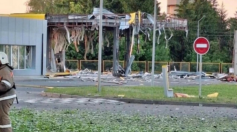 Беспилотник упал на автозаправку в Орловской области, есть погибший