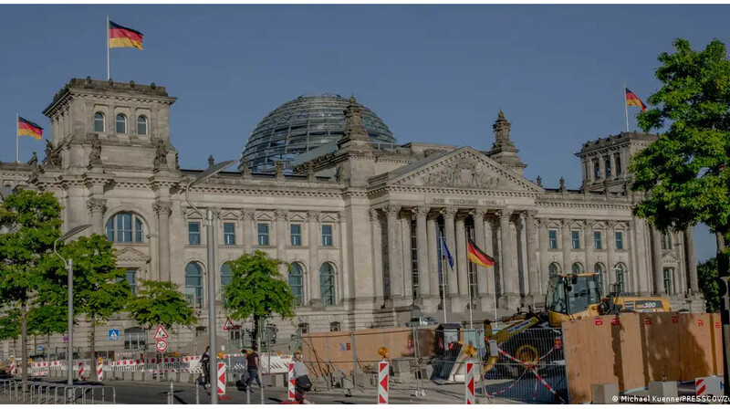 Бундестаг Украинаға Ресейдегі нысандарға шабуыл жасауға рұқсат беруге шақырды