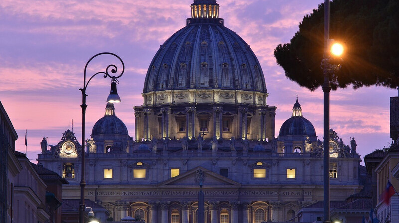 Ватикан извинился за гомофобное оскорбление папы Франциска