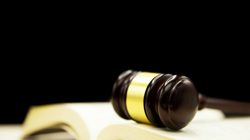 Полицейских из нескольких регионов Казахстана осудили за коррупцию