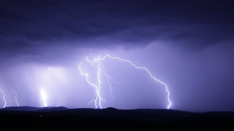 Штормовое предупреждение объявлено в ряде областей Казахстана на 31 мая