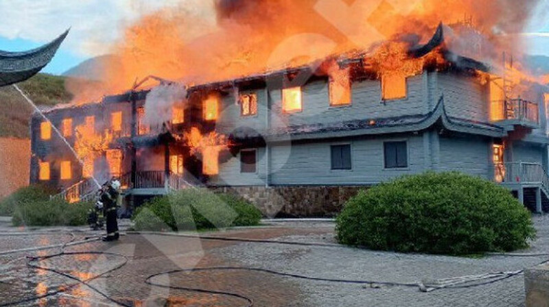 На Алтае сгорела "Дача Путина"