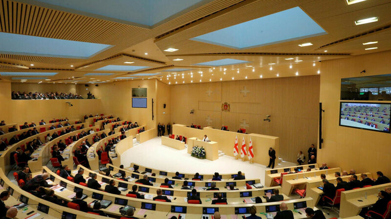 Парламент Грузии принял закон об иноагентах