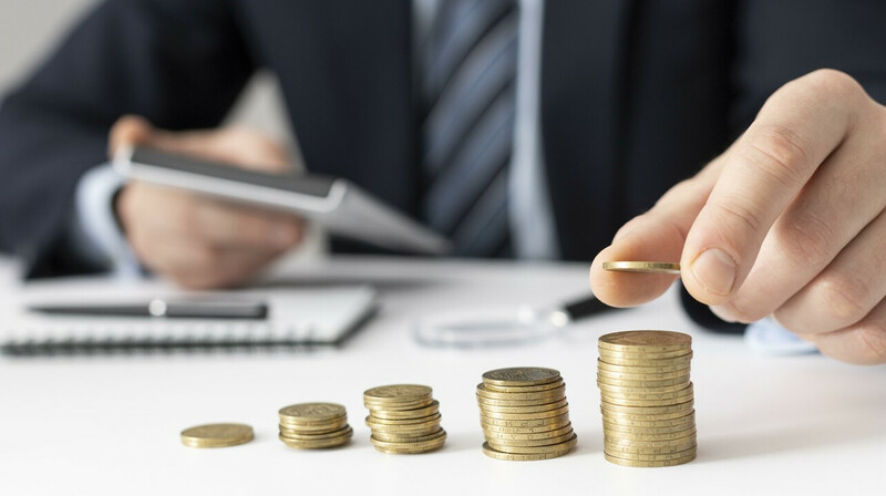 Средняя зарплата в Алматы достигла 454 тысяч тенге