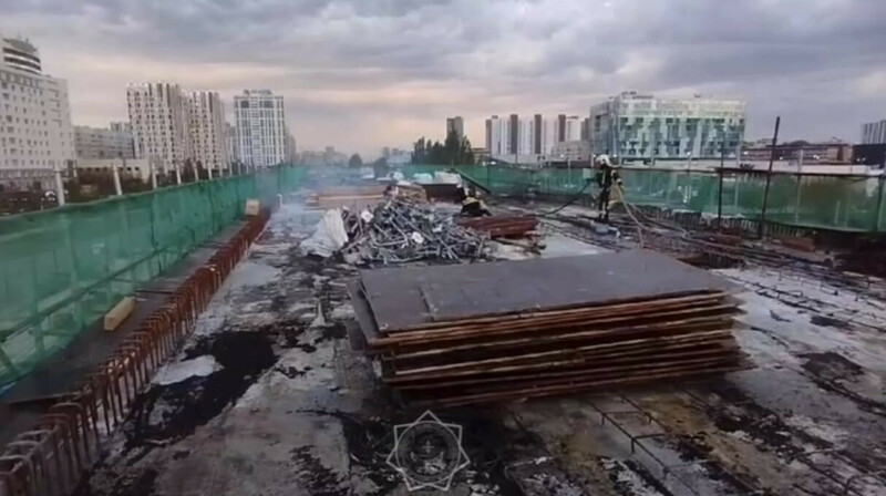 Пожар произошел на стройке LRT в Астане