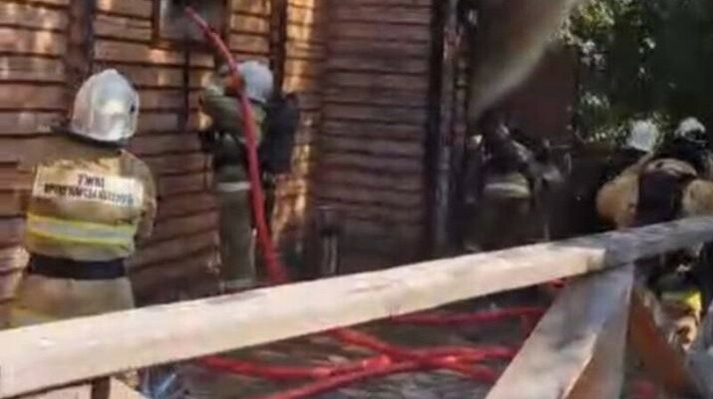 Пожар произошел в элитном банном комплексе Алматы