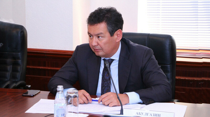 Олигарх Абулгазин был одним из участников поджога острова в Греции — СМИ