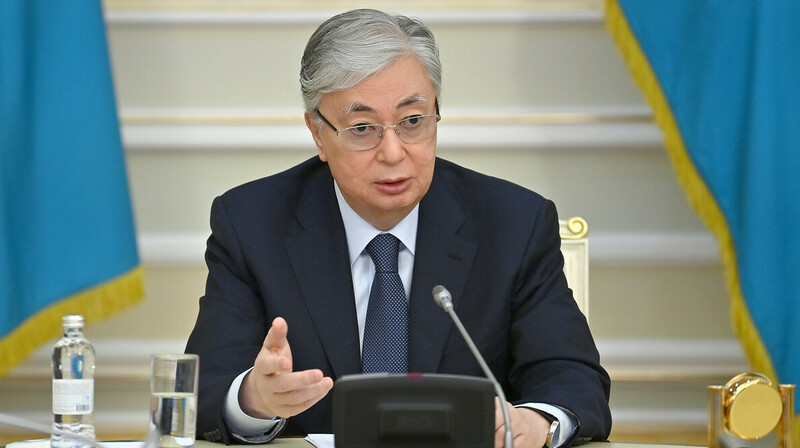 Токаев поздравил полицейских Казахстана