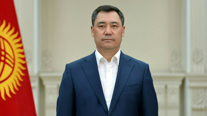Президент Кыргызстана извинился за предложение на вертолете племяннице