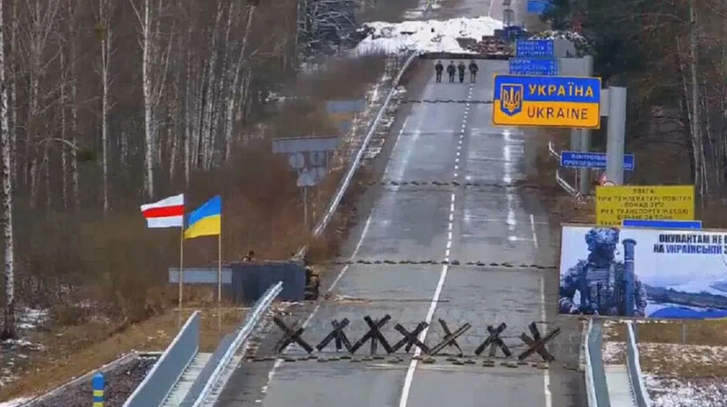 Беларусь заявила о скоплении войск на границе с Украиной