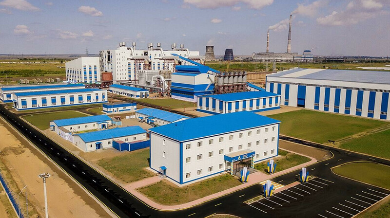 На карагандинском ферросплавном заводе 8 человек пострадали из-за выброса пламени