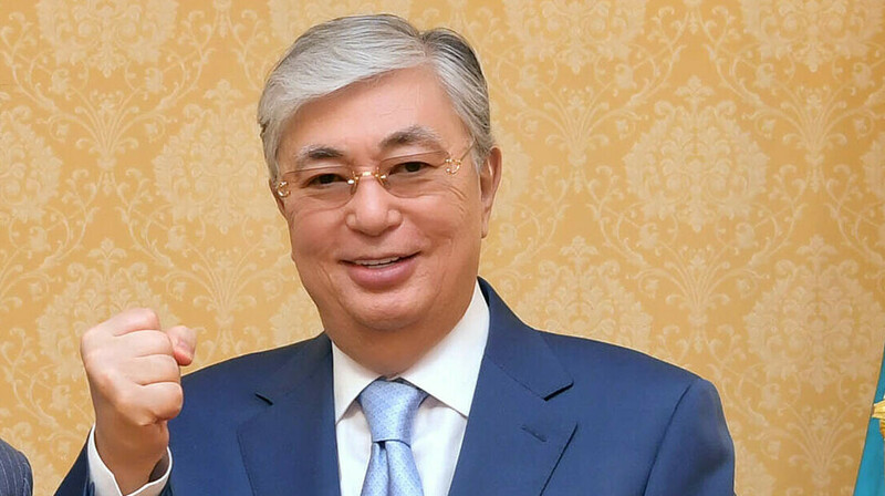 Токаев поздравил Сметова с первой золотой медалью Казахстана на Олимпиаде