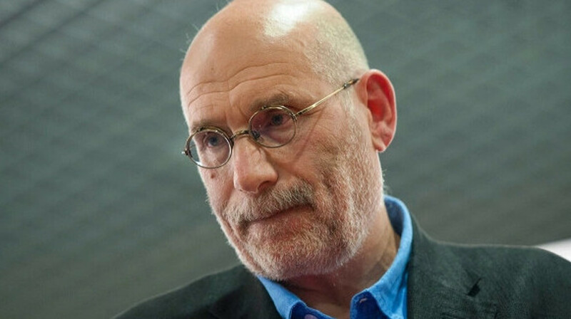 Книги Акунина вновь начали появляться в российских магазинах