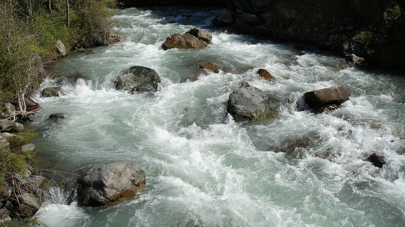 Алматинцев предупредили о возможных селях в горах