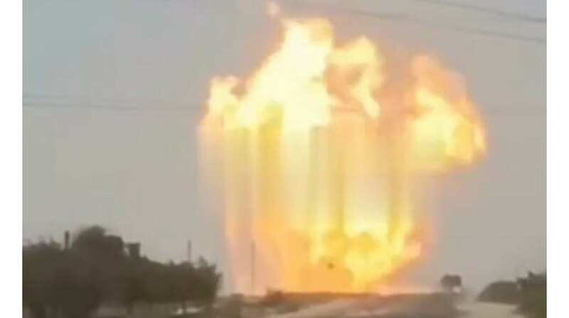 Крупный пожар произошел на газовом месторождении в Узбекистане