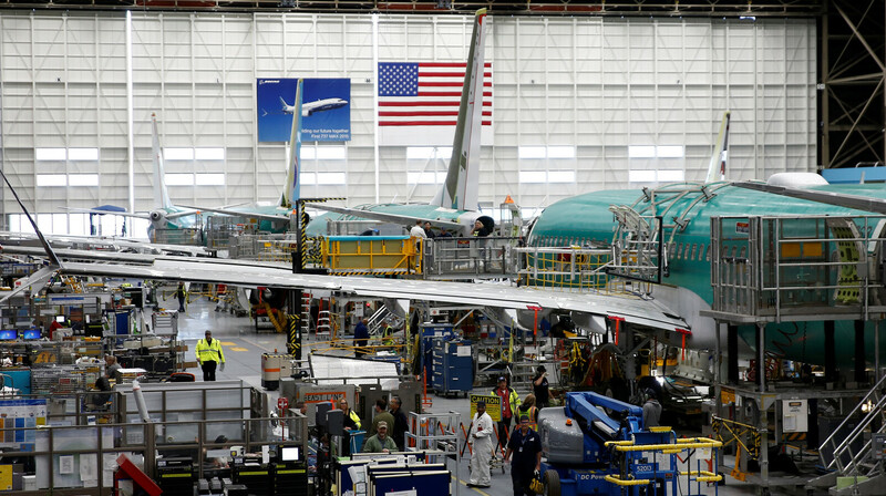 Boeing планирует привлечь $10 млрд путем размещения новых акций - Bloomberg