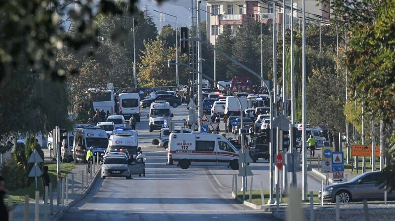 Теракт в Анкаре: число жертв растет, Эрдоган прерывает участие в БРИКС