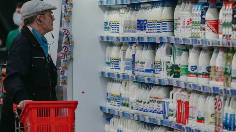 Производство молока резко подорожало в России