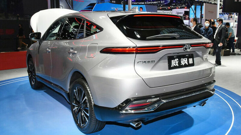 От Toyota до BMW: Китай стал главным поставщиком авто в Россию