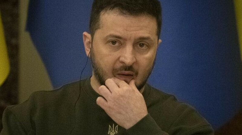 Зеленский назвал удар по Днепру эскалацией со стороны России