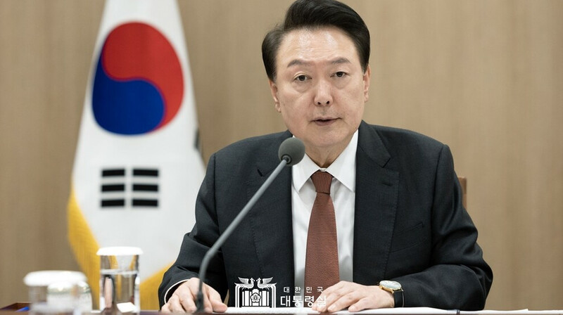 Ордер на задержание президента: впервые в истории Южной Кореи