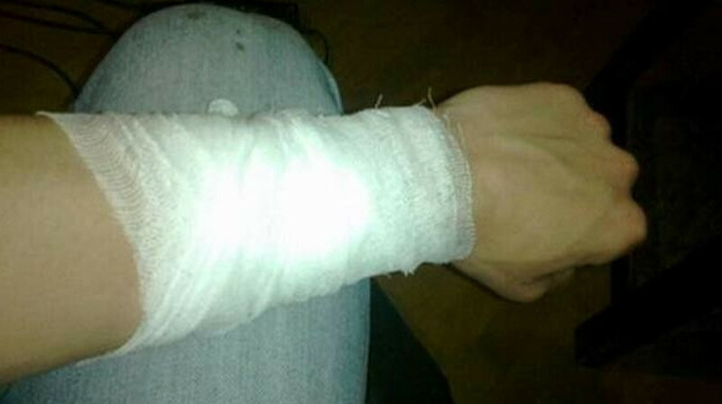 После обвинений в мошенничестве учительница из Атырау пыталась свести счеты с жизнью