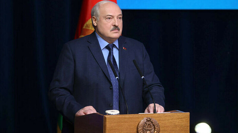 Лукашенко к журналисту BBC: «Езжай сам к Колесниковой в колонию!»