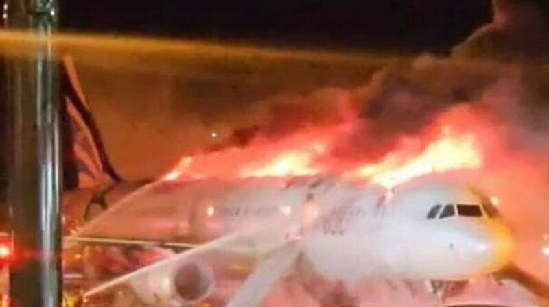 Самолет загорелся в аэропорту южнокорейского Пусана: есть пострадавшие