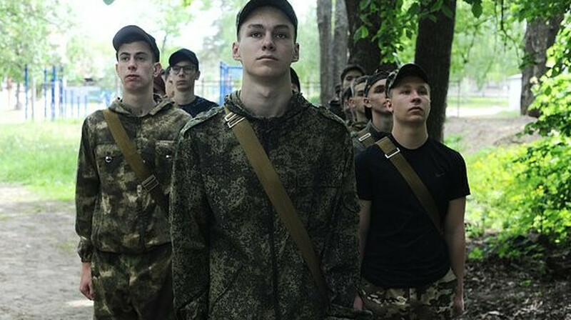 Новый закон в РФ: подростков начнут лишать гражданства за отказ от военного учета