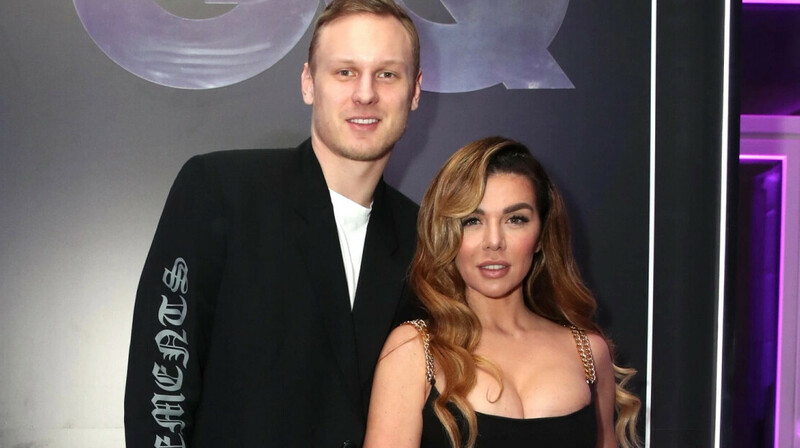 Анна Седокова в Алматы: первый концерт после трагедии оказался никому не нужен?