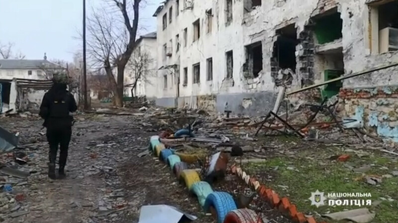 Жителей Мирнограда призывают срочно эвакуироваться - армия РФ в 2 км от города