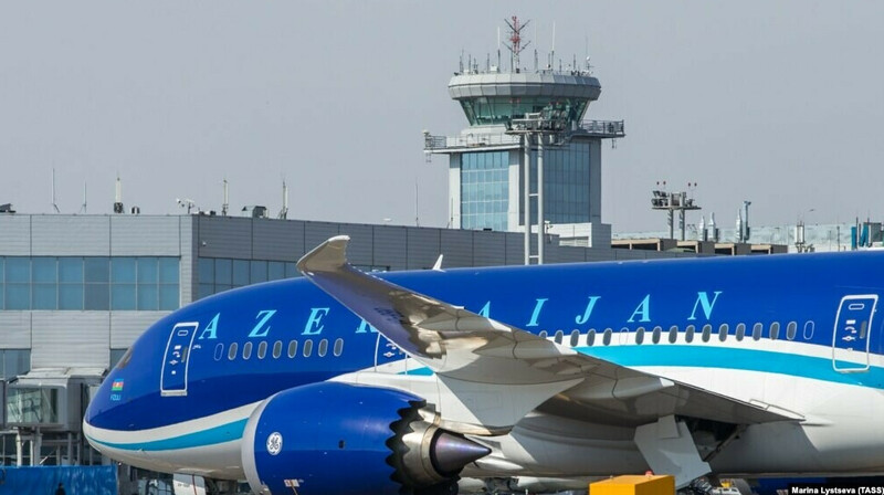 После крушения в Актау: Azerbaijan Airlines отказывается летать в Астрахань