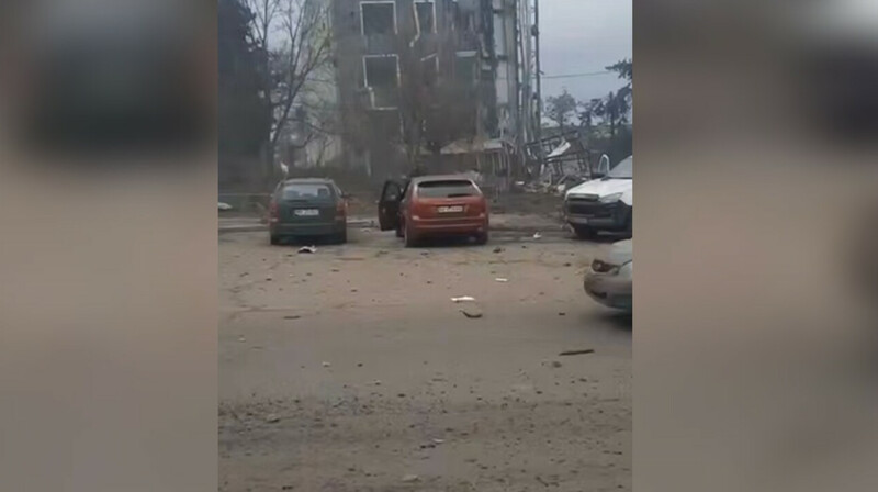 Число жертв в Изюме растет: под завалами остаются люди