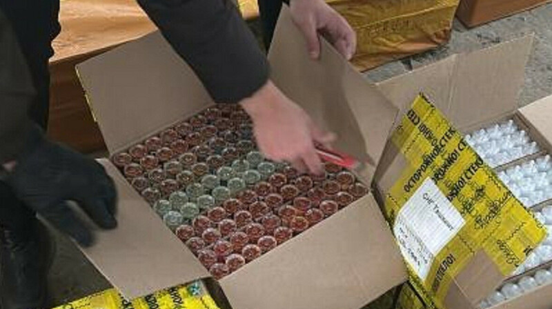 На границе Казахстана и России пресекли ввоз крупной партии нелегальных вейпов