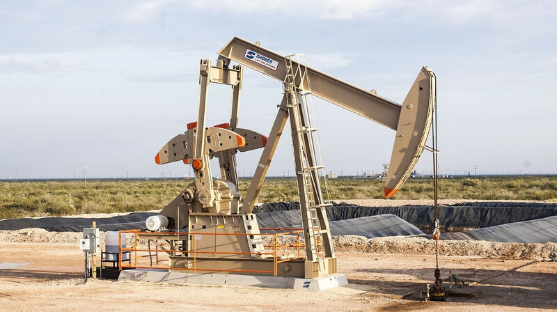 Украинские удары БПЛА привели к сокращению нефтеперерабатывающих мощностей России на 10% - Reuters