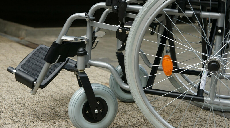 В Украине лишили фальшивой инвалидности более 200 чиновников