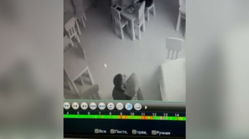 В Алматы воспитатель детского сада душила ребенка – родители обратились в полицию