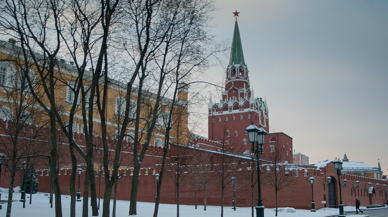 CNN: Кремль формирует команду для прямых переговоров с США по Украине