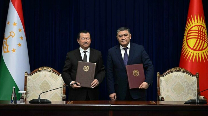 Кыргызстан и Таджикистан подписали историческое соглашение о границе