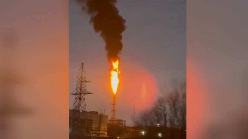 Пожар на крупнейшем НПЗ Дальнего Востока