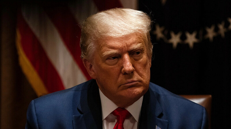 Трамп продлил санкции против России на год