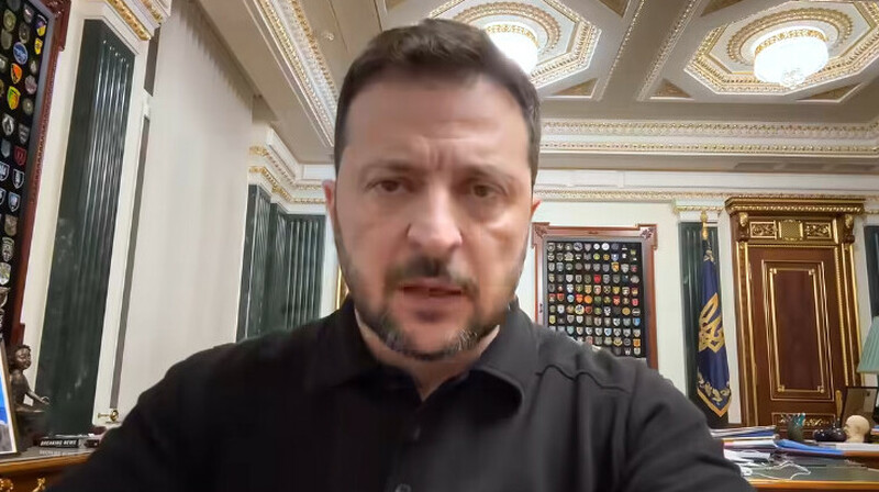 Зеленский: штурмы и обстрелы продолжаются несмотря на перемирие